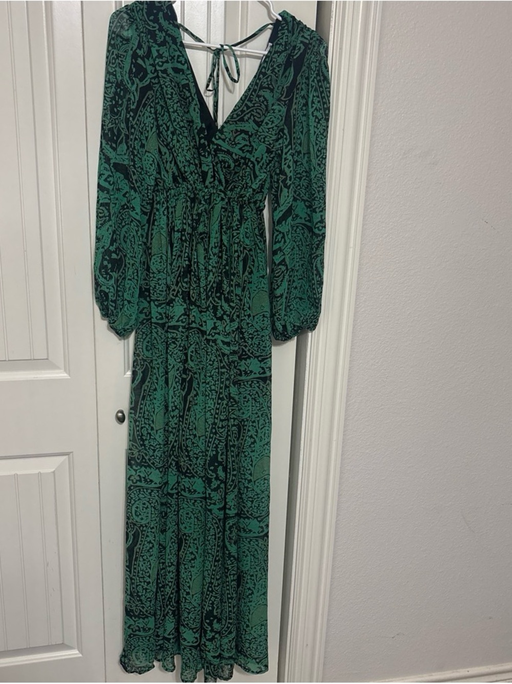 Green Paisley V-Neck Maxi Dress with Tie Back - Long Sleeve